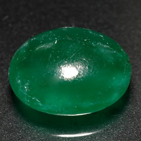 2.87カラットの天然グリーンベルダイト（10.1×8.1 mm・透明）
