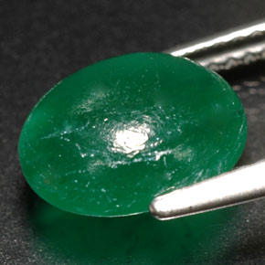 2.87カラットの天然グリーンベルダイト（10.1×8.1 mm・透明）