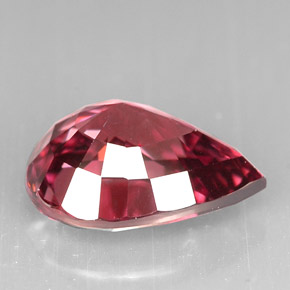 5.50カラットの天然ローズピンクジルコン（12×9.1 mm・洋梨の形）