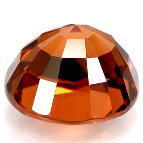 4.64カラットの天然オレンジジルコン（8.9×8.4 mm・オーバルカット）