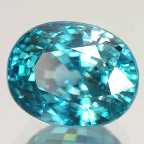5.80カラットの天然ストロングブルージルコン（9.8×7.8 mm・オーバルカット）