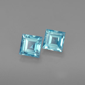 カラットの天然ブルージルコン（4.4×4.3 mm・四角）
