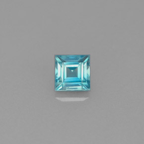 0.73カラットの天然ブルージルコン（4.3×4.3 mm・四角）