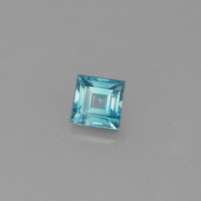 0.73カラットの天然ブルージルコン（4.3×4.3 mm・四角）