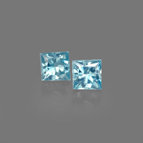 カラットの天然ブルージルコン（3.6×3.5 mm・四角）