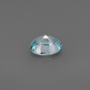 0.82カラットの天然ブルージルコン（5.9×4.6 mm・オーバルカット）