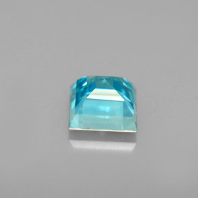 1.00カラットの天然ブルージルコン（4.9×4.8 mm・四角）