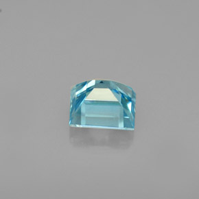0.79カラットの天然ブルージルコン（4.8×4.6 mm・四角）