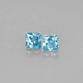 カラットの天然ブルージルコン（3.6×3.6 mm・四角）