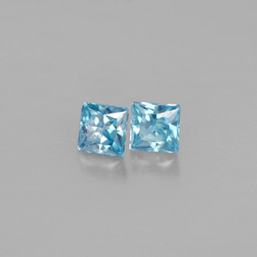 カラットの天然ブルージルコン（3.6×3.6 mm・四角）