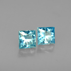 カラットの天然ブルージルコン（3.5×3.5 mm・四角）