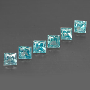 カラットの天然ブルージルコン（3.3×3.2 mm・四角）