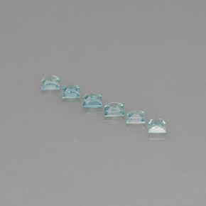 カラットの天然ブルージルコン（3.4×3.3 mm・四角）
