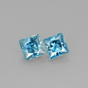 カラットの天然ブルージルコン（3.9×3.8 mm・四角）