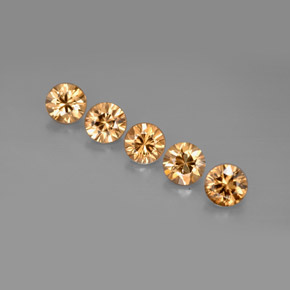 カラットの天然オレンジジルコン（4.60 mm・ラウンドカット）