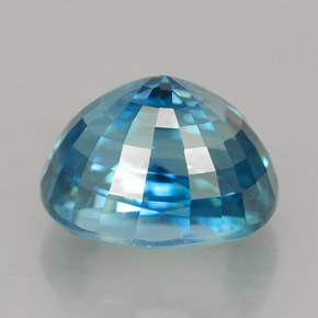 5.80カラットの天然ブルージルコン（9.8×7.8 mm・オーバルカット）