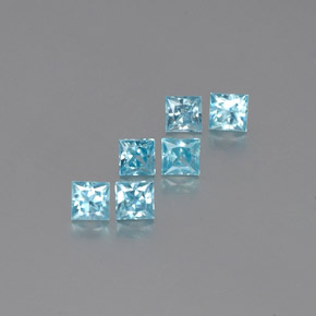 カラットの天然ブルージルコン（3.7×3.6 mm・四角）
