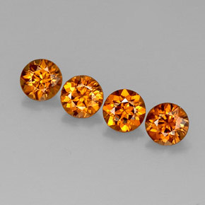 カラットの天然オレンジジルコン（5.58 mm・ラウンドカット）
