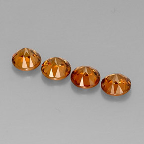 カラットの天然オレンジジルコン（5.58 mm・ラウンドカット）