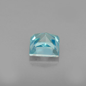 0.71カラットの天然ブルージルコン（4.4×4.4 mm・四角）