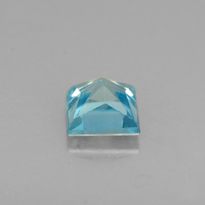0.58カラットの天然ブルージルコン（4.2×4.2 mm・四角）