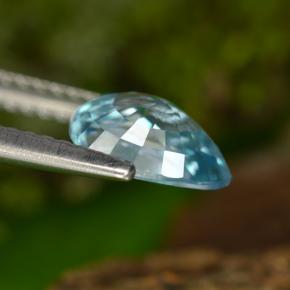 1.63カラットの天然ブルージルコン（8×5.7 mm・洋梨の形）