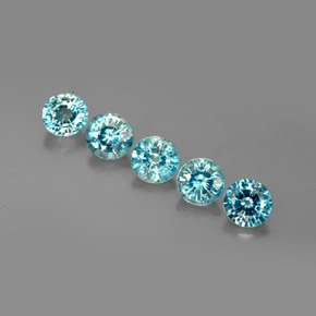 カラットの天然ブルージルコン（4.60 mm・ラウンドカット）