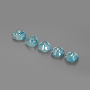 カラットの天然ブルージルコン（4.60 mm・ラウンドカット）