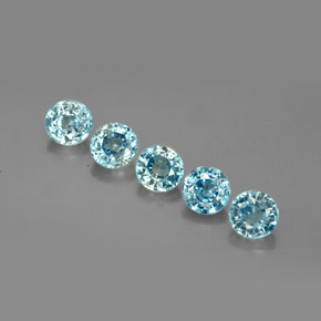 カラットの天然ブルージルコン（4.60 mm・ラウンドカット）