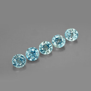 カラットの天然ブルージルコン（4.60 mm・ラウンドカット）