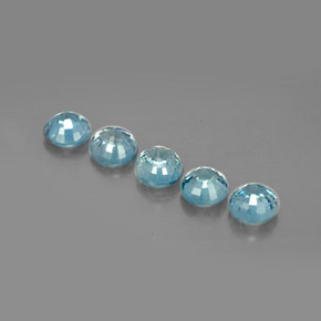 カラットの天然ブルージルコン（4.60 mm・ラウンドカット）