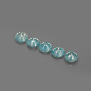 カラットの天然ブルージルコン（4.51 mm・ラウンドカット）