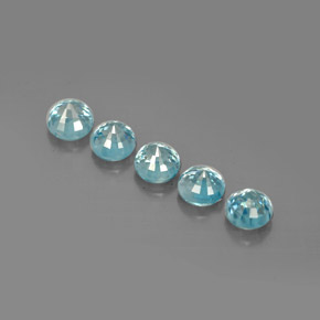 カラットの天然ブルージルコン（4.23 mm・ラウンドカット）