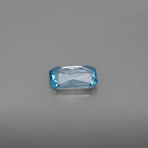 1.12カラットの天然ブルージルコン（7×4.8 mm・エメラルドカット）