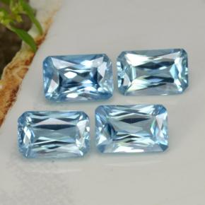 3.73カラットの天然ブルージルコン（6.2×4 mm・エメラルドカット）