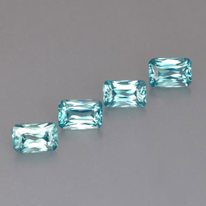カラットの天然ブルージルコン（6.1×4 mm・エメラルドカット）