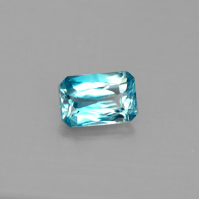 0.78カラットの天然ブルージルコン（6×4.1 mm・エメラルドカット）