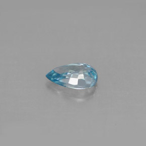1.03カラットの天然ブルージルコン（7.1×5 mm・洋梨の形）