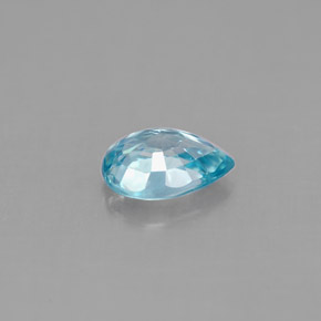 0.99カラットの天然ブルージルコン（6.9×5 mm・洋梨の形）