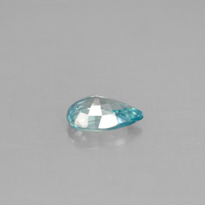 0.88カラットの天然ブルージルコン（7.1×4.8 mm・洋梨の形）