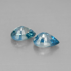 カラットの天然ブルージルコン（7×5.1 mm・洋梨の形）
