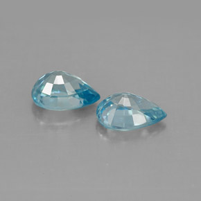 カラットの天然ブルージルコン（7.1×5.1 mm・洋梨の形）