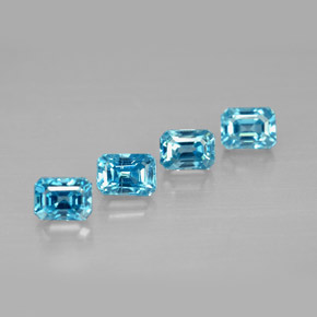 カラットの天然ブルージルコン（4.2×3 mm・エメラルドカット）