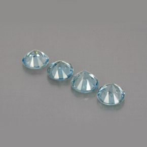 カラットの天然ブルージルコン（4.50 mm・ラウンドカット）