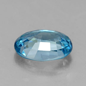 1.36カラットの天然ブルージルコン（7.2×5.2 mm・オーバルカット）