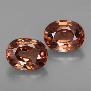 カラットの天然ローズオレンジジルコン（9.1×7.1 mm・オーバルカット）