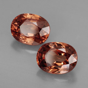 カラットの天然ローズオレンジジルコン（9.1×7.1 mm・オーバルカット）