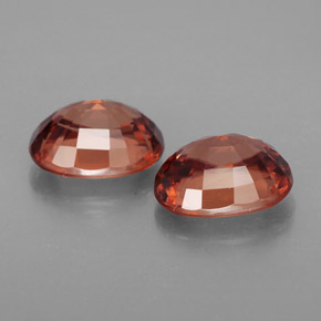 カラットの天然ローズオレンジジルコン（9.1×7.1 mm・オーバルカット）