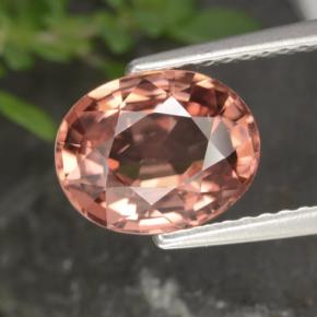 2.93カラットの天然オレンジピンクジルコン（9×7.1 mm・オーバルカット）
