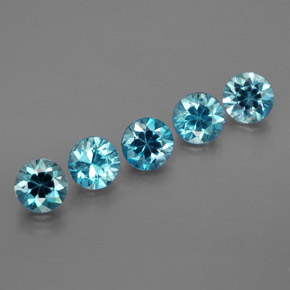 カラットの天然ブルージルコン（4.50 mm・ラウンドカット）